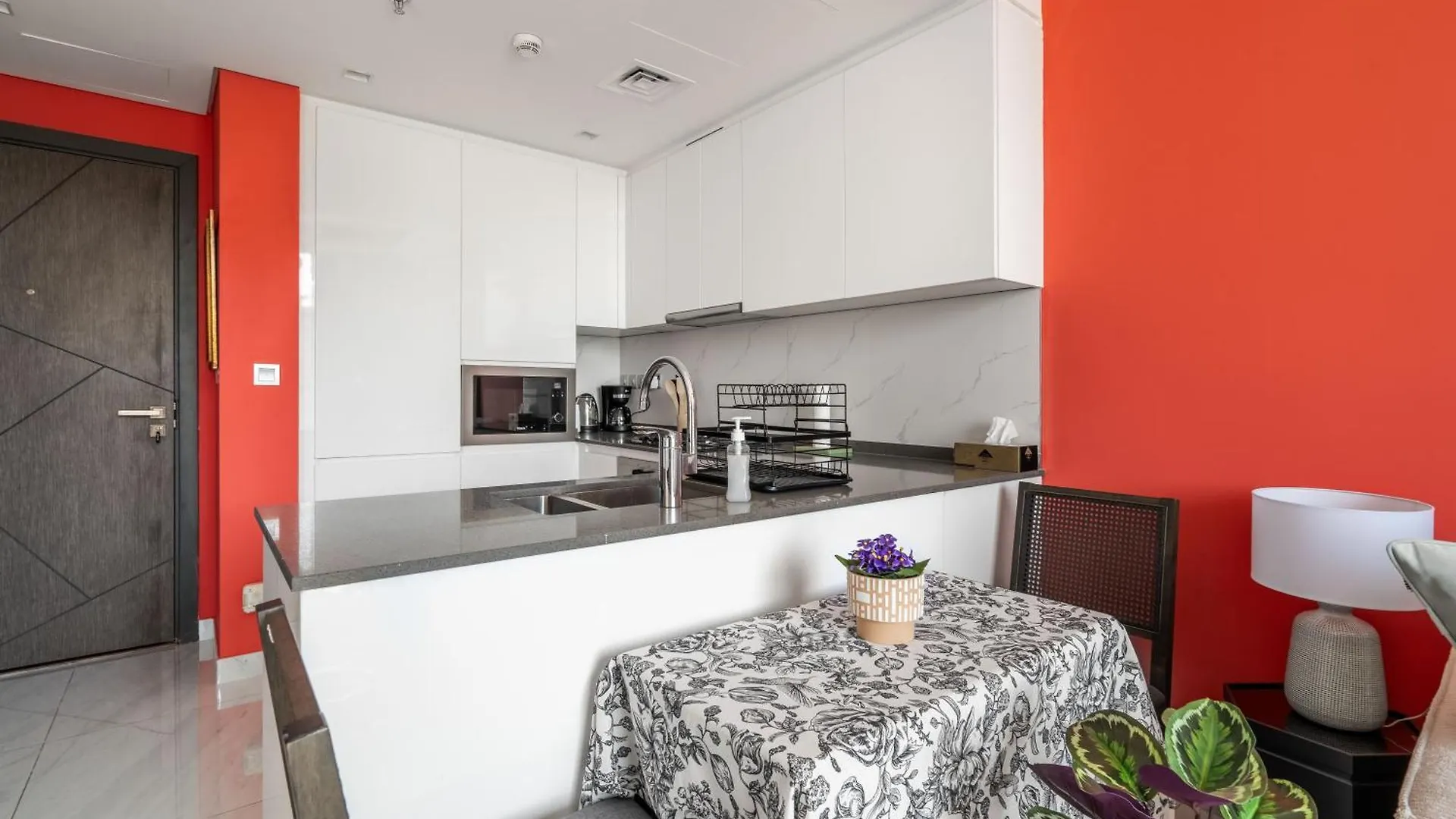 Luxury 1Br Pool View Flat W Gym In Samana Hills Apartment Dubai